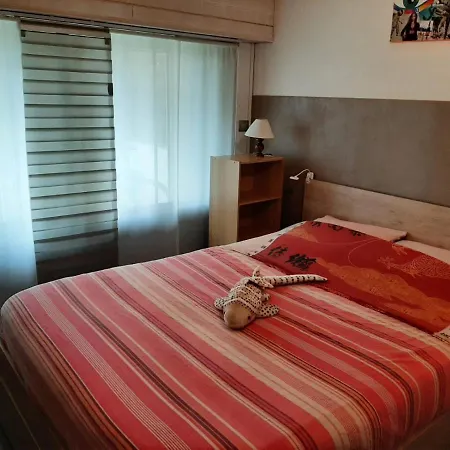 Ferienhaus Maison Avec Piscine A La Rochelle Pour 4 Personnes *