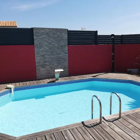 Ferienhaus Maison Avec Piscine A La Rochelle Pour 4 Personnes *